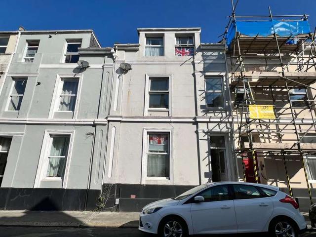 Apartment for sale in Pennycomequick, Mount Wise