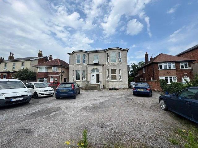 Flat for sale in Meols Cop, Southport