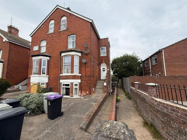Flat for sale in Belleau, Lincolnshire