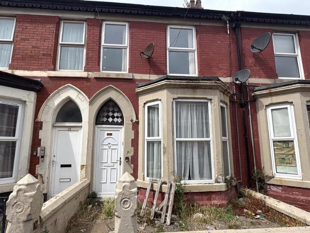 Flat for sale in Revoe, Blackpool