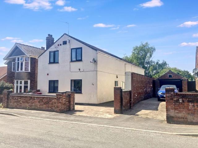 Flat for sale in Brigg, North Lincolnshire