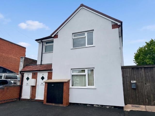 Flat for sale in Amblecote, West Midlands