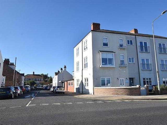 Flat for sale in Cleethorpes, Greater Lincolnshire