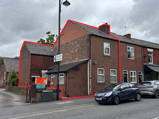 Flat for sale in Marple, Greater Manchester