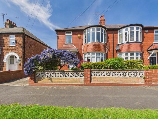 Flat for sale in Hilderthorpe, Bridlington