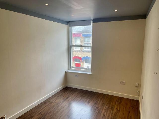 Flat for sale in Fort Hill, Kentisbury