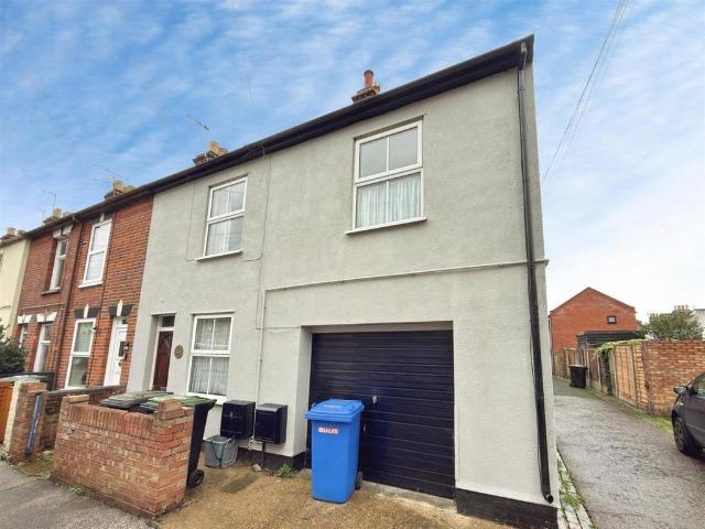 Flat for sale in Lowestoft, East Suffolk