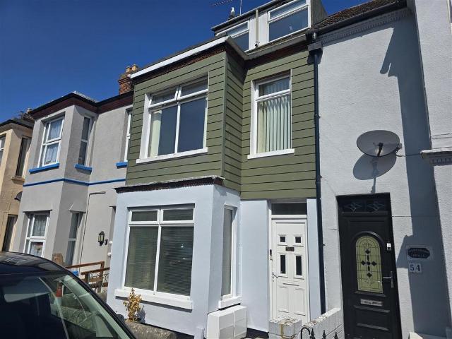 Flat for sale in Southtown, Stokesby