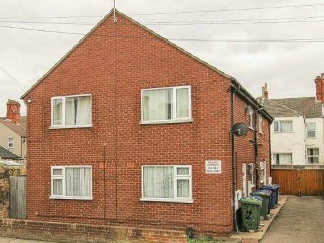 House for sale in Grimsby, North East Lincolnshire