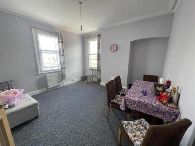 Apartment for sale in Benhall, Golden Valley