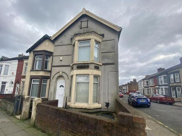 House for sale in Calderstones