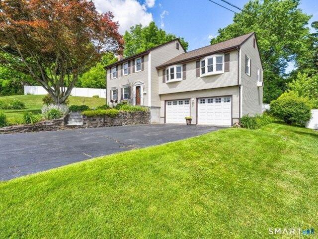 House for sale in Bloomfield, Connecticut