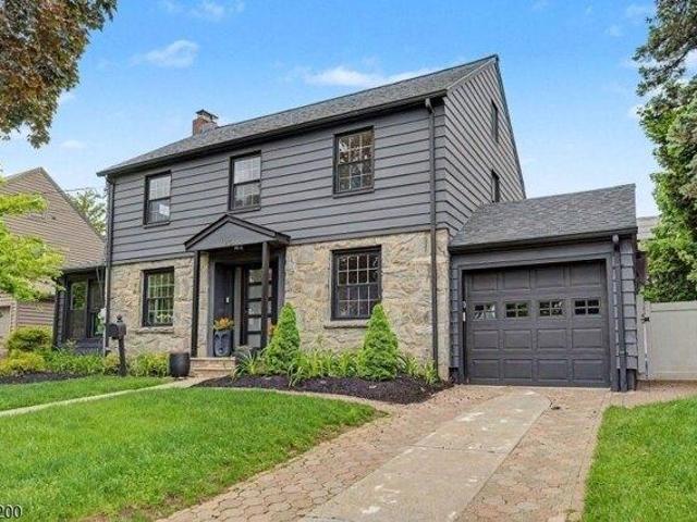House for sale in Bloomfield, New Jersey
