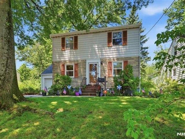 House for sale in Bloomfield, New Jersey