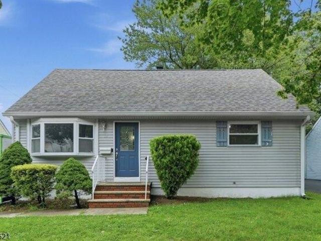 House for sale in Bloomfield, New Jersey