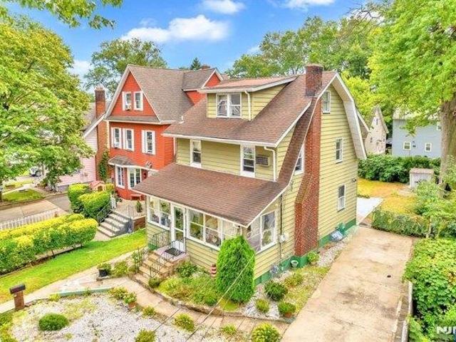 House for sale in Bloomfield, New Jersey