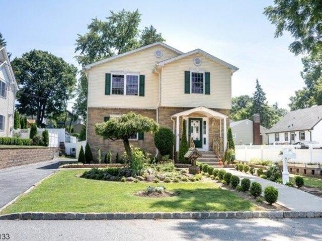 House for sale in Bloomfield, New Jersey
