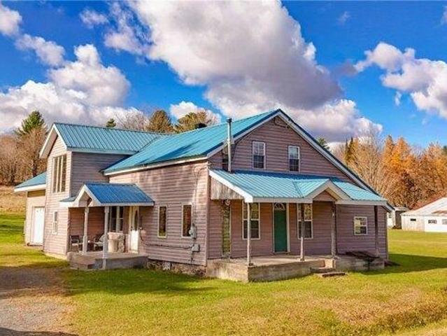 House for sale in Oneida, New York