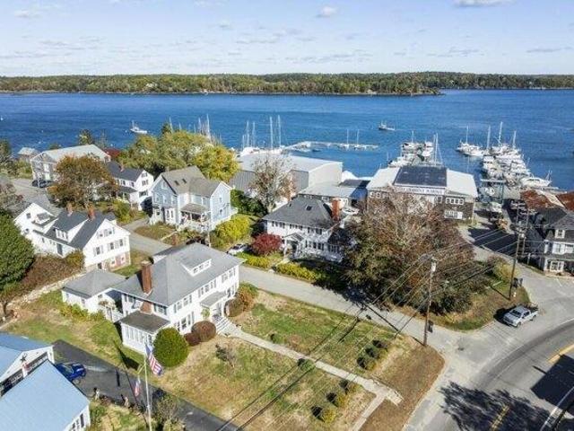 House for sale in Boothbay, Maine