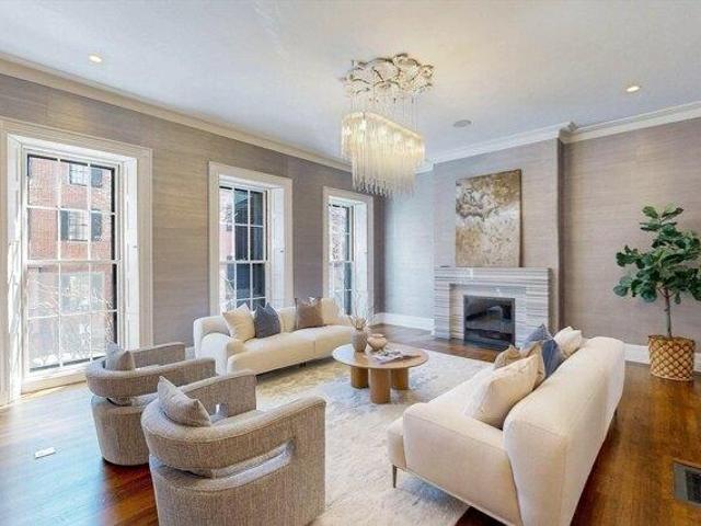 House for sale in Beacon Hill, Boston