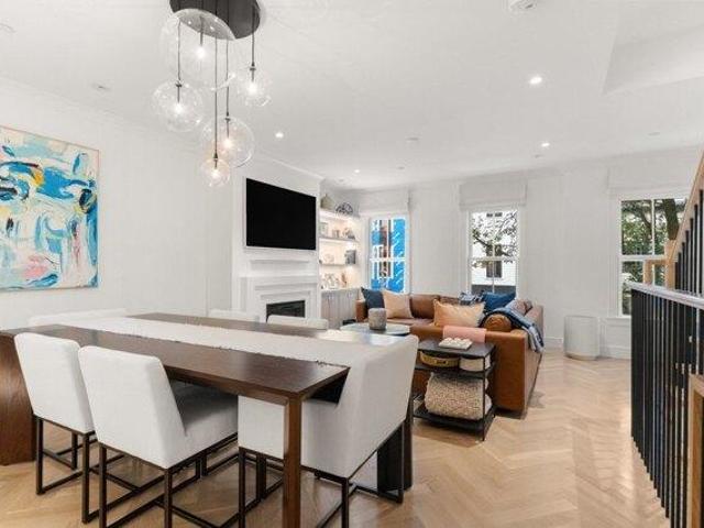 House for sale in Seaport, Boston