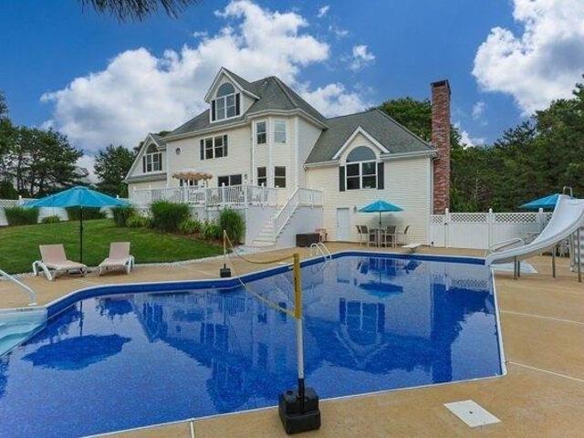 House for sale in Cataumet, Massachusetts