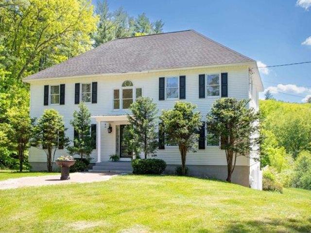 House for sale in New Hampshire