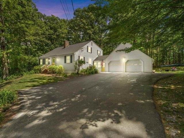 House for sale in New Hampshire