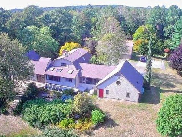 House for sale in South Bow, Bow