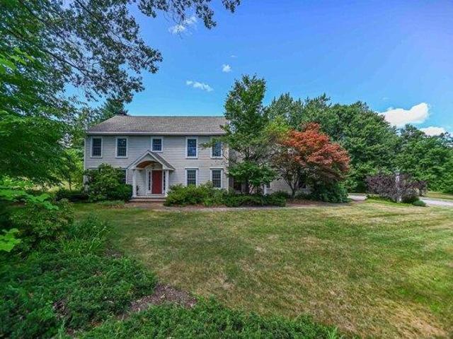 House for sale in Bow