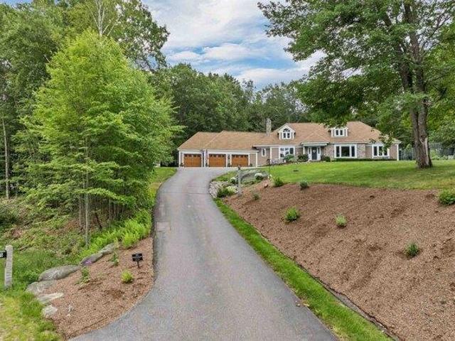House for sale in Bow
