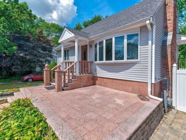 House for sale in Braintree, Massachusetts