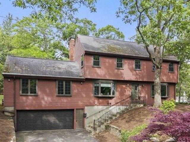 House for sale in Braintree, Massachusetts