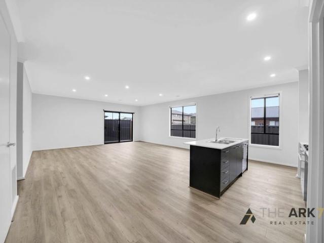 House for rent in Atherstone, Melbourne
