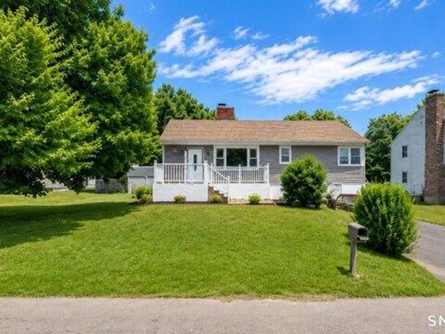 House for sale in Branford, Connecticut