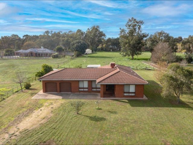Cottage for sale in Benalla, Victoria