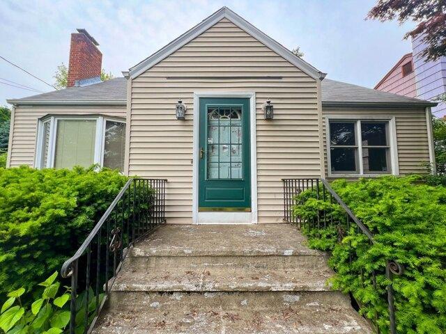 House for sale in Bridgeport