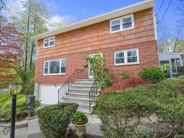 House for sale in Glenwood, New York