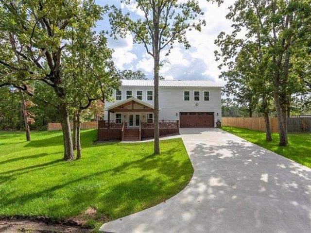 House for sale in Brookeland, Texas