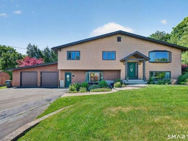 House for sale in Brookfield, Connecticut