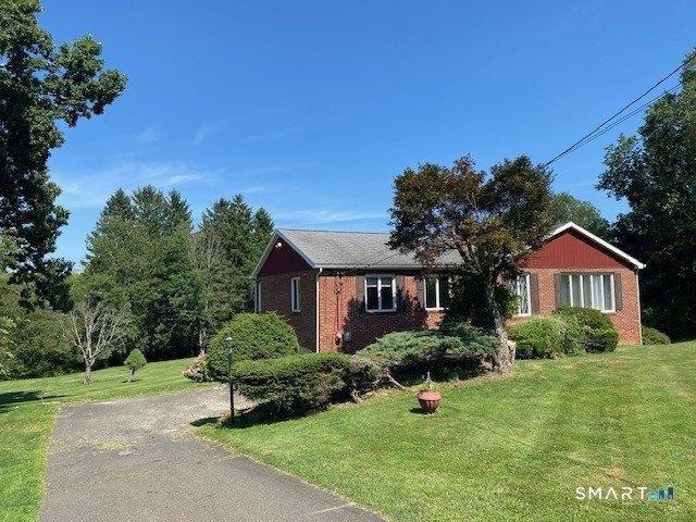 House for sale in Brookfield, Connecticut