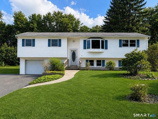 House for sale in Brookfield, Connecticut