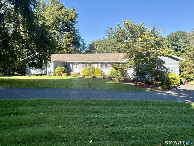 House for sale in Brookfield, Western Connecticut Planning Region
