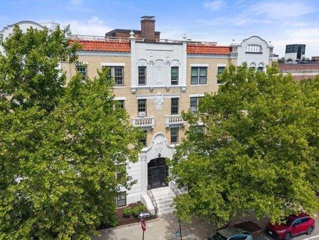 Condo for sale in Coolidge Corner, Brookline