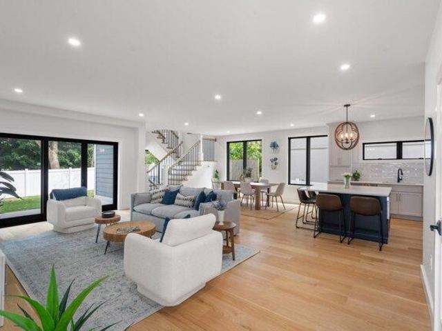 Condo for sale in Chestnut Hill, Brookline