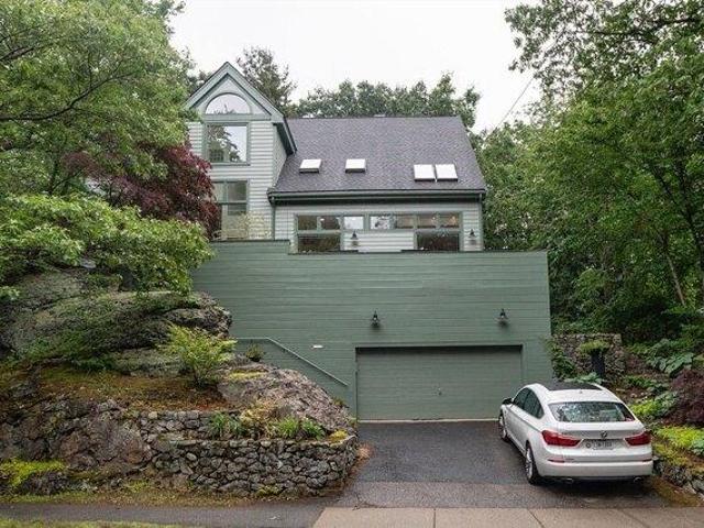 House for sale in Brookline