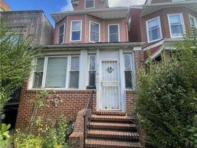 House for sale in Arverne, New York