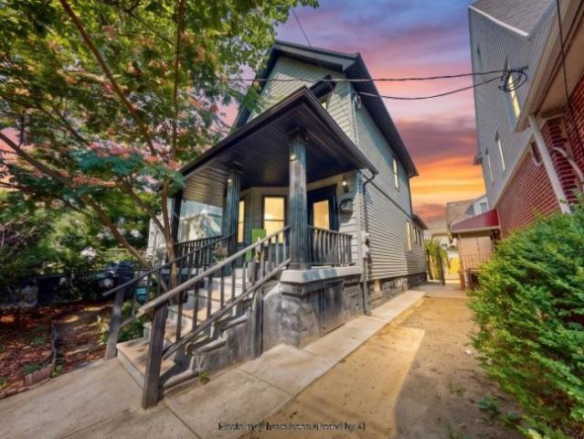 House for sale in Canarsie, New York