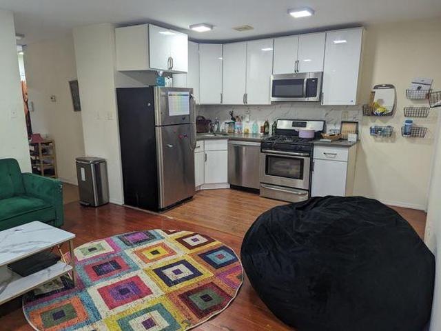 Room for rent in Arverne, New York