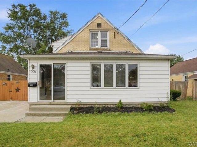 House for sale in West Seneca, New York